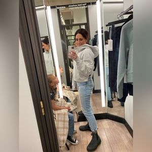 Meet your Posher, Cerissa